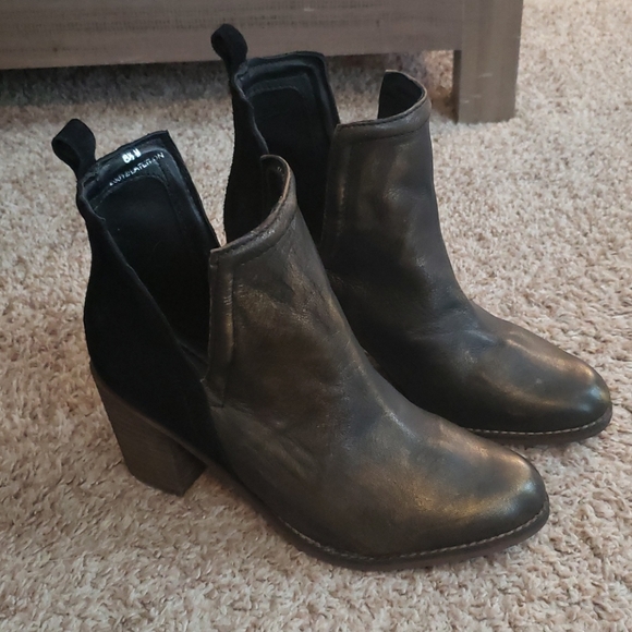 diba shoes later on bootie